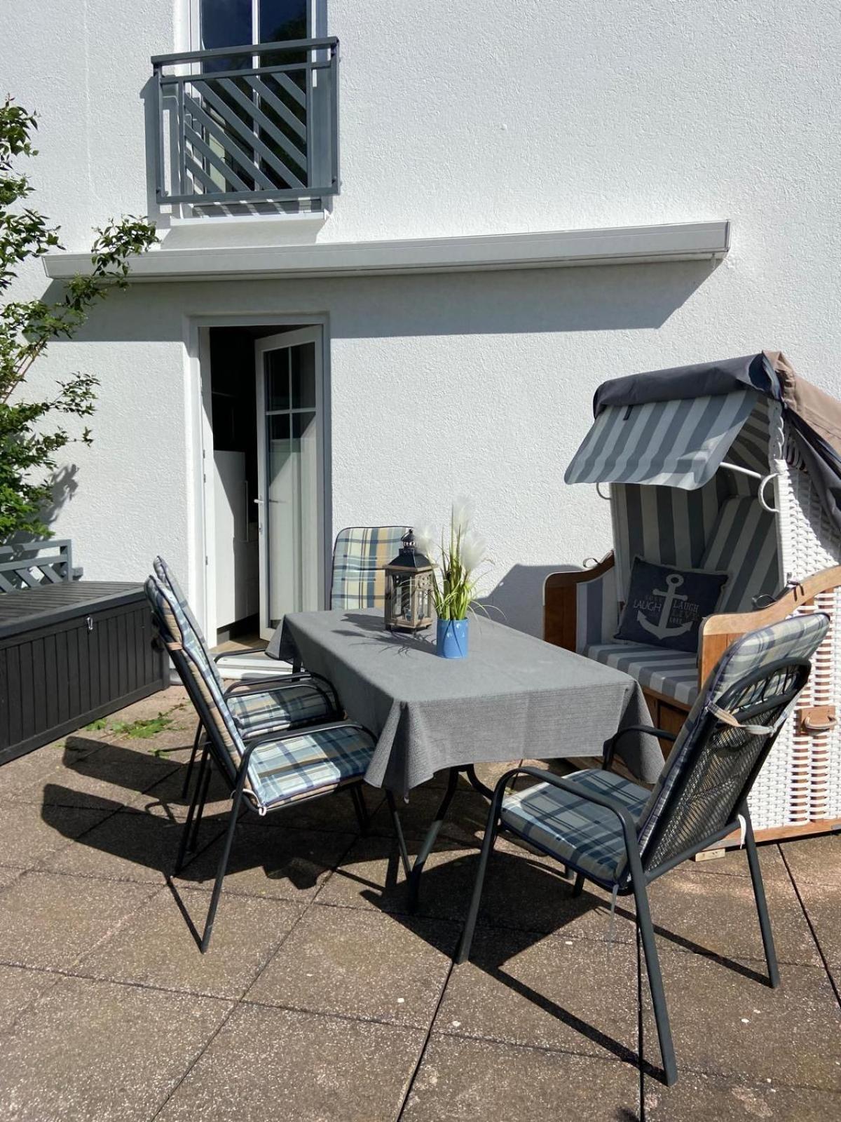 Sellin  Ferienappartement Mit Seeblick In Der Villa Columba מראה חיצוני תמונה