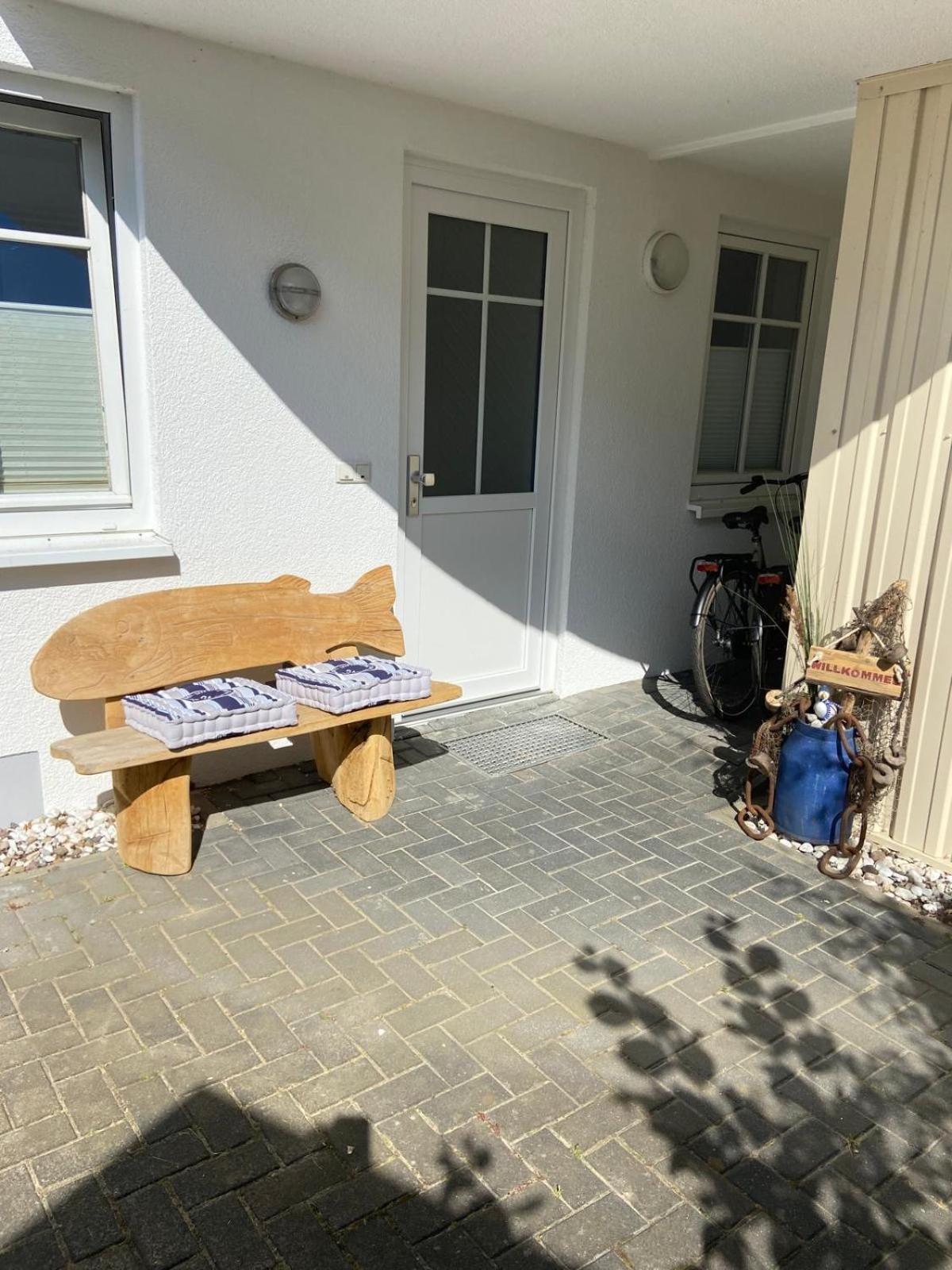 Sellin  Ferienappartement Mit Seeblick In Der Villa Columba מראה חיצוני תמונה